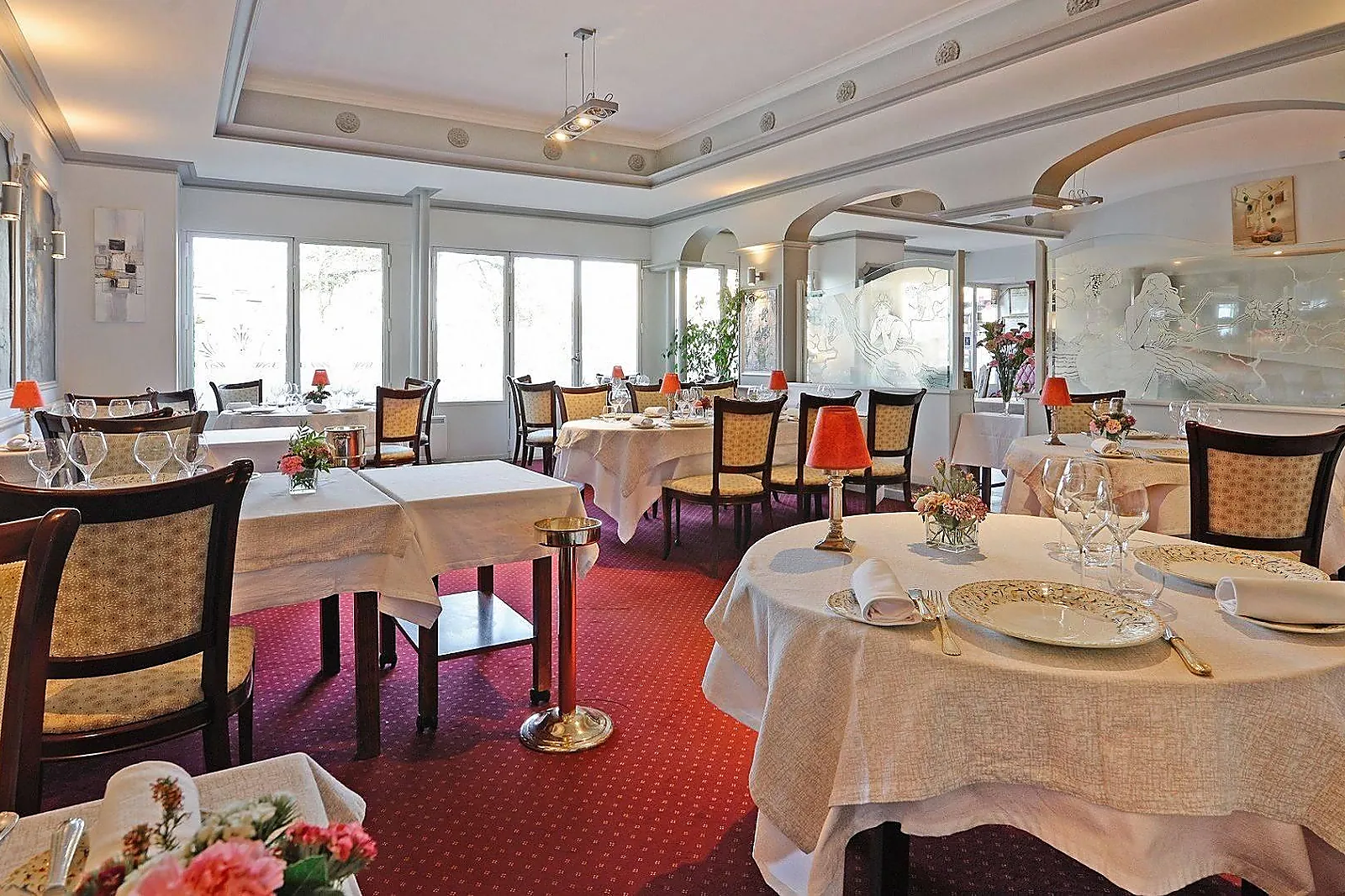 Cafés et Restaurants, RESTAURANT LA LAURENDIÈRE