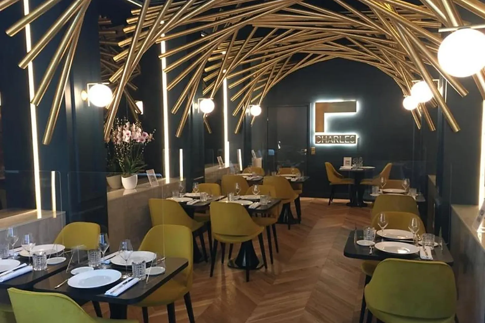 Lieux événementiels, RESTAURANT LE CHARLES
