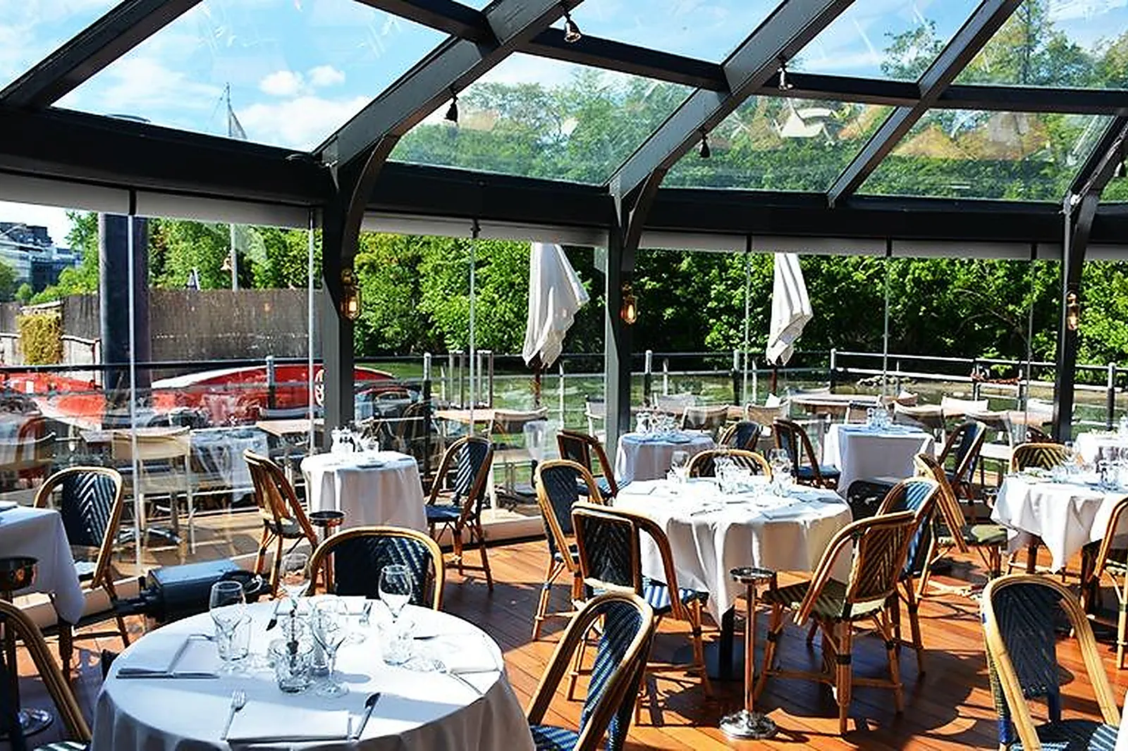 Cafés et Restaurants, RIVER CAFÉ