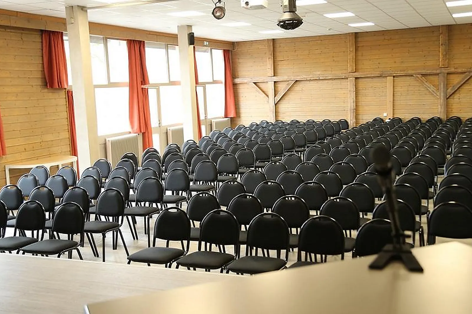Lieux événementiels, RÉSIDENCE LES BALCONS DU LAC D'ANNECY
