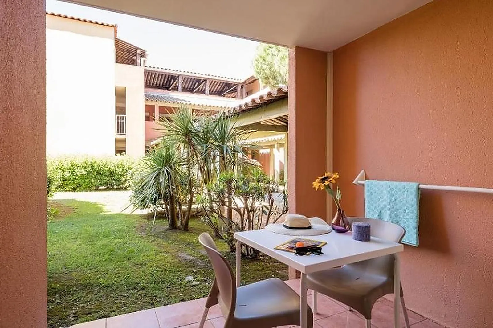 Hôtel, RÉSIDENCE LES RIVES DE CANNES MANDELIEU PIERRE & VACANCES