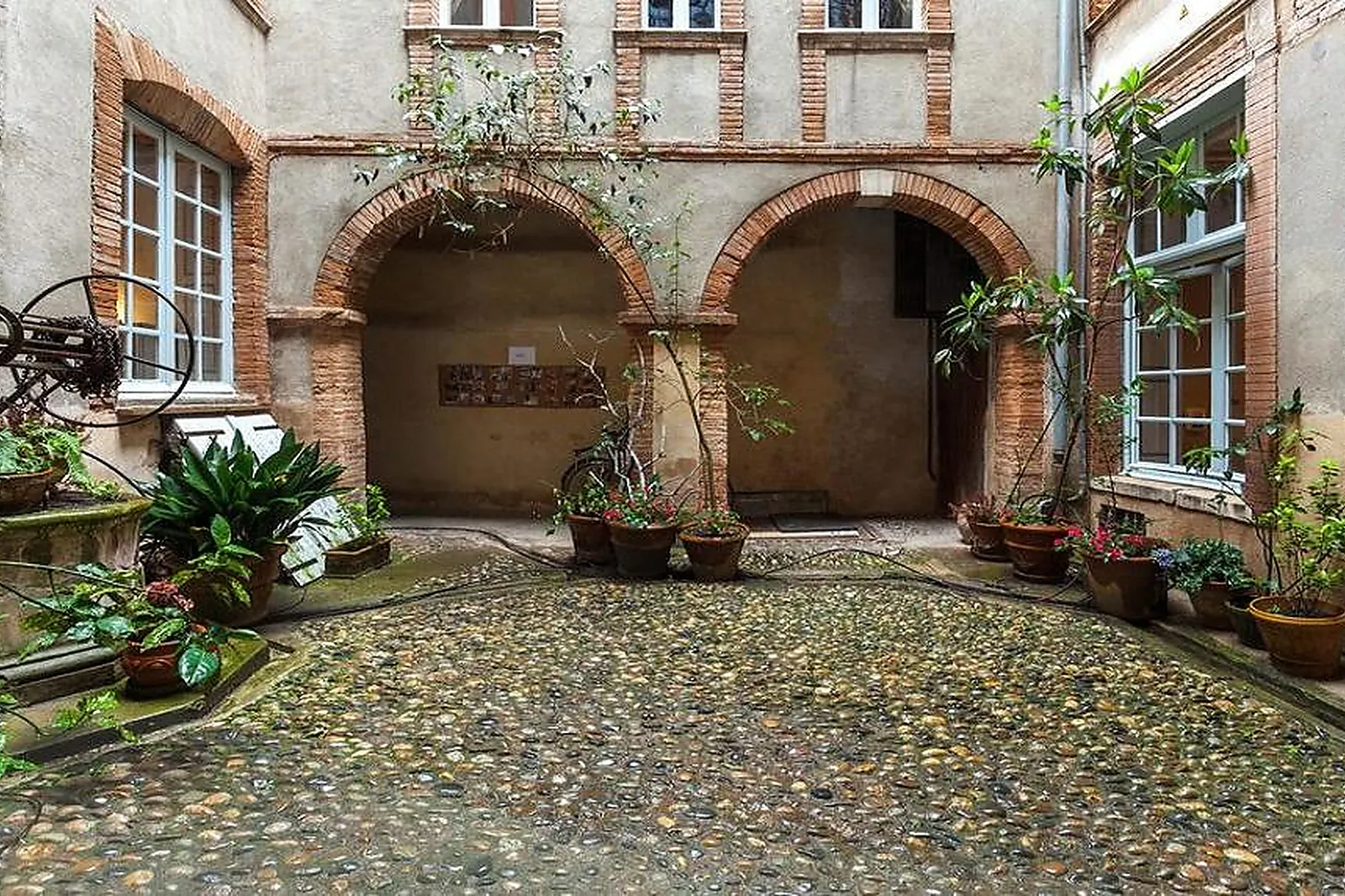 Lieux événementiels, SALON DE MARVEJOL