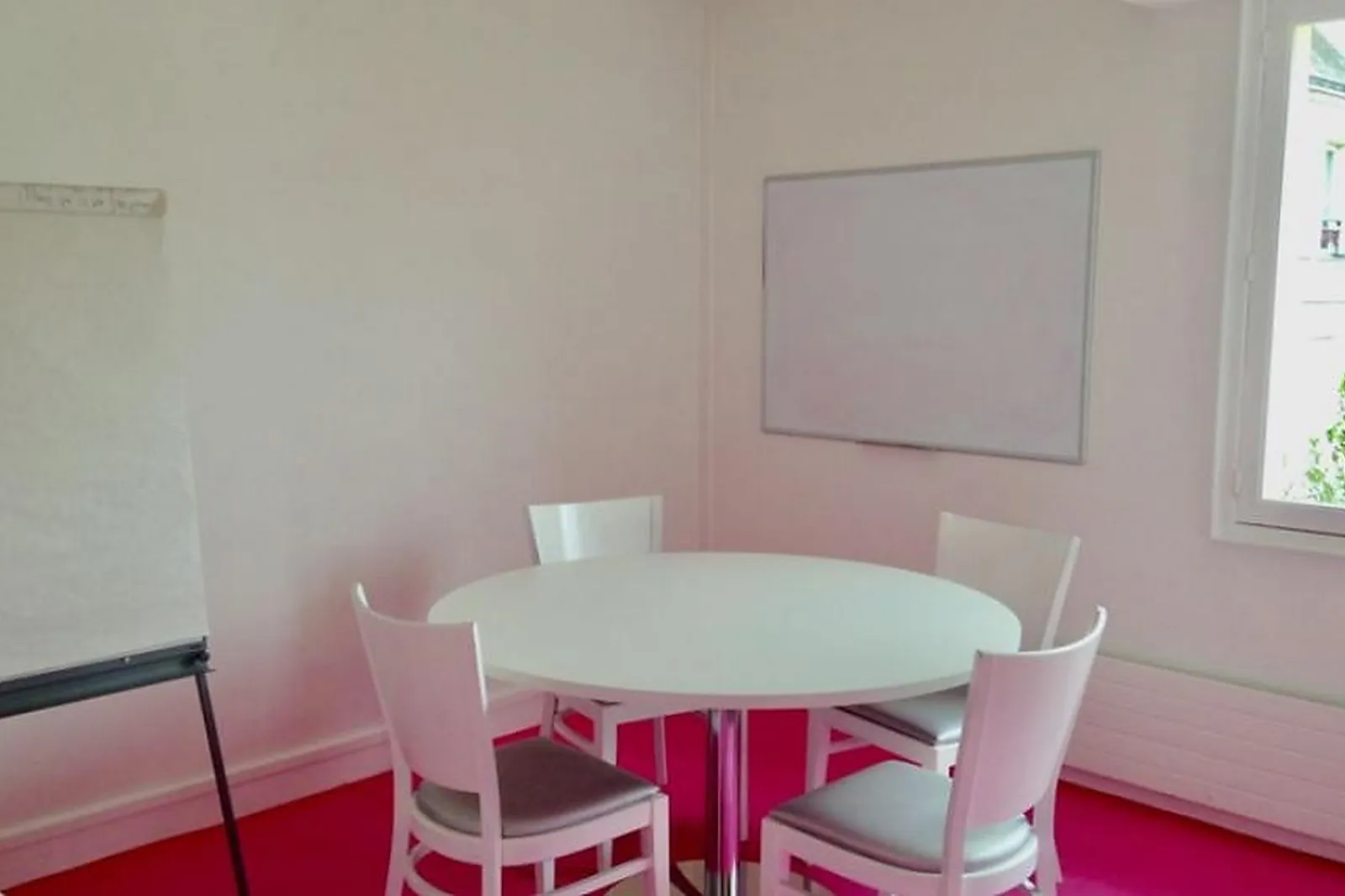 Lieux événementiels, SALONS 8ÈME SENS BÉCLARD