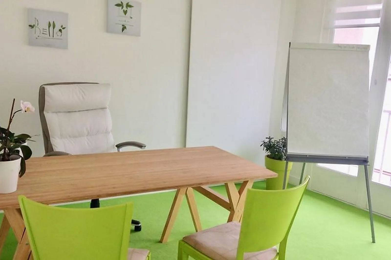 Lieux événementiels, SALONS 8ÈME SENS BÉCLARD