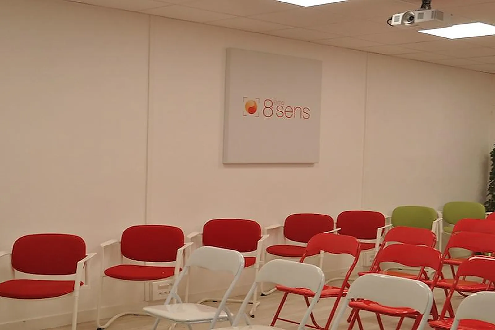 Lieux événementiels, SALONS 8ÈME SENS BÉCLARD