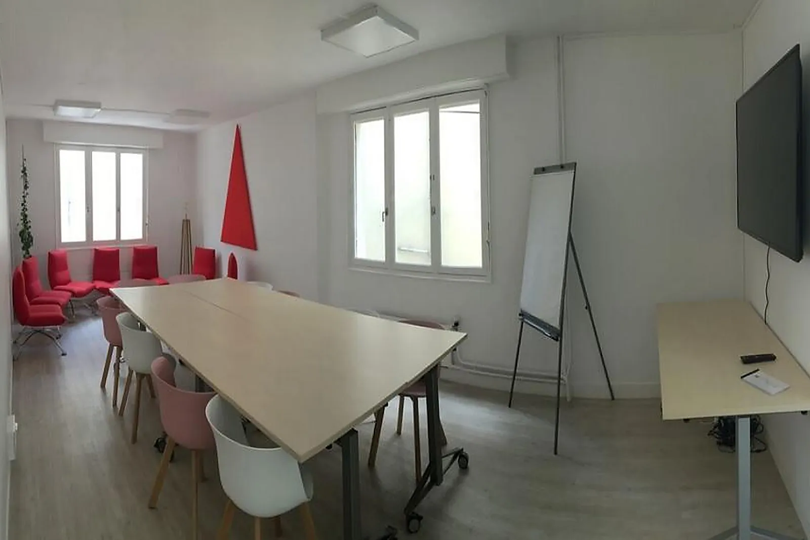 Lieux événementiels, SALONS 8ÈME SENS BÉCLARD