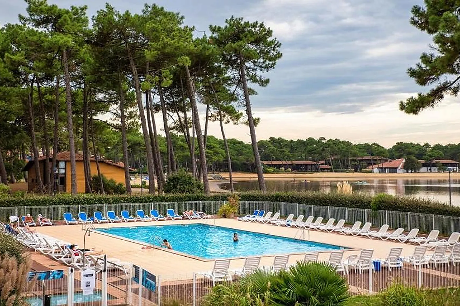 Lieux événementiels, SOLEIL VACANCES RÉSIDENCE CLUB PIGNADA PLAGE