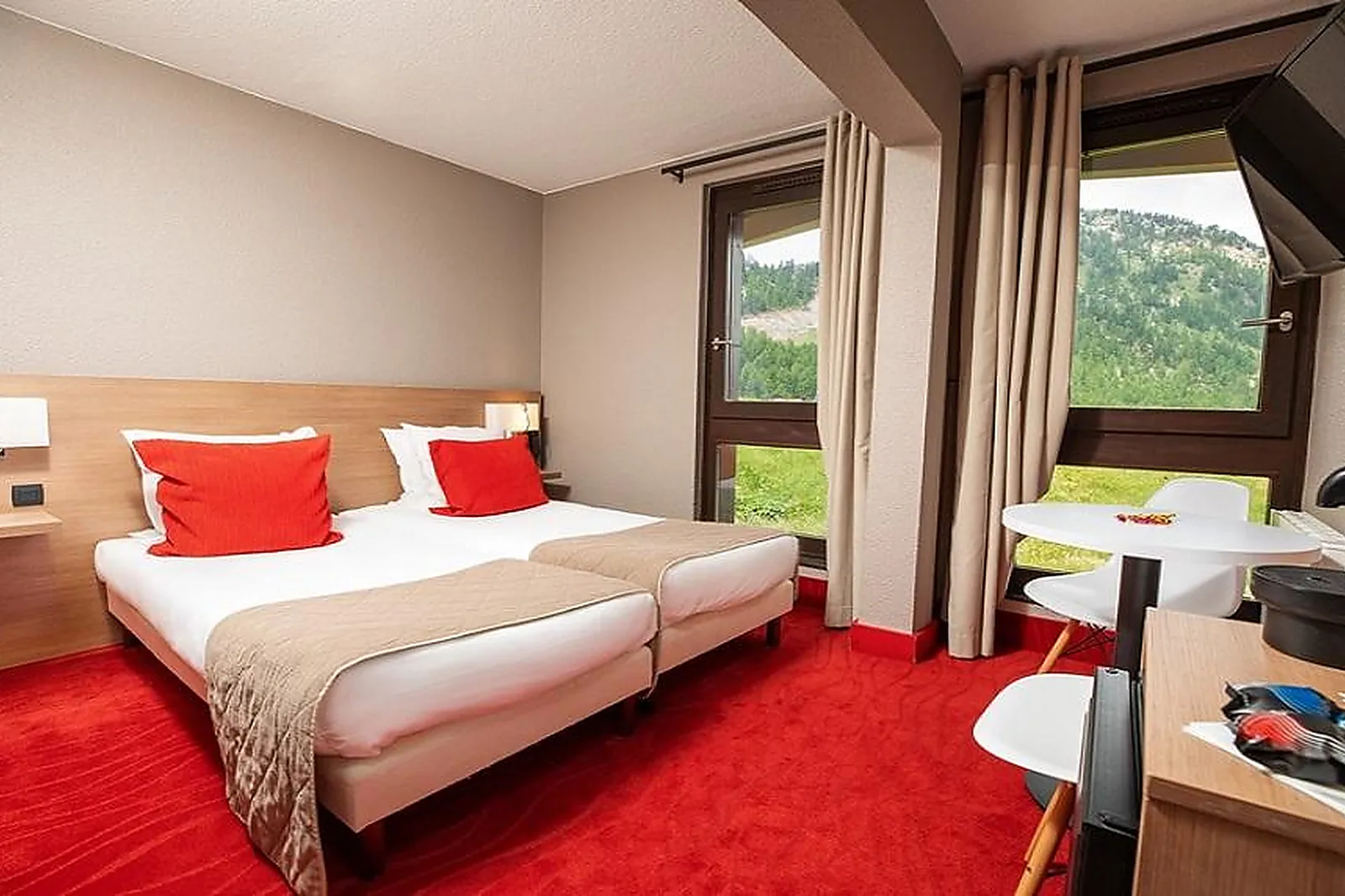 Lieux événementiels, SOWELL HÔTELS LE PAS DU LOUP