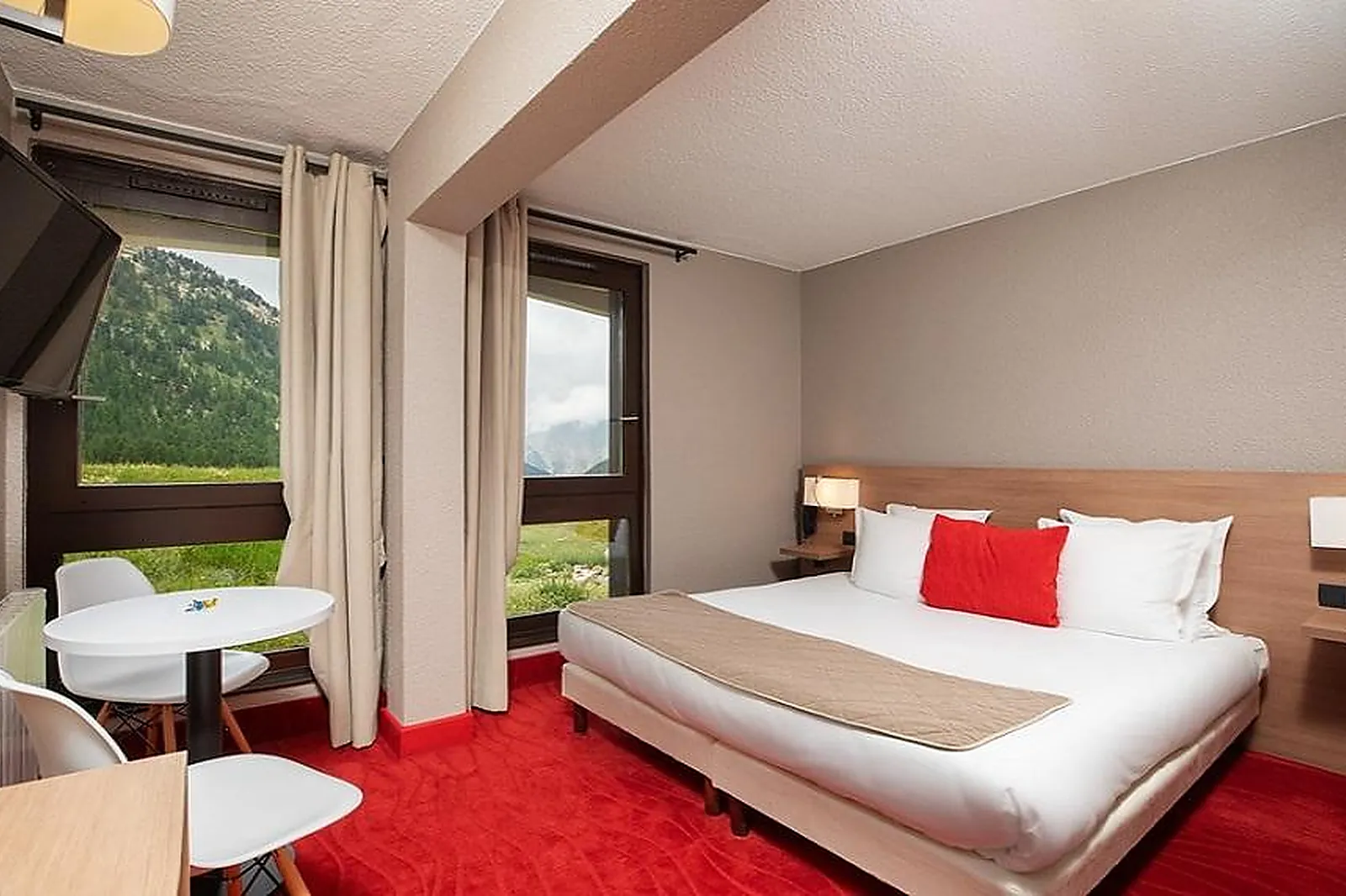 Lieux événementiels, SOWELL HÔTELS LE PAS DU LOUP