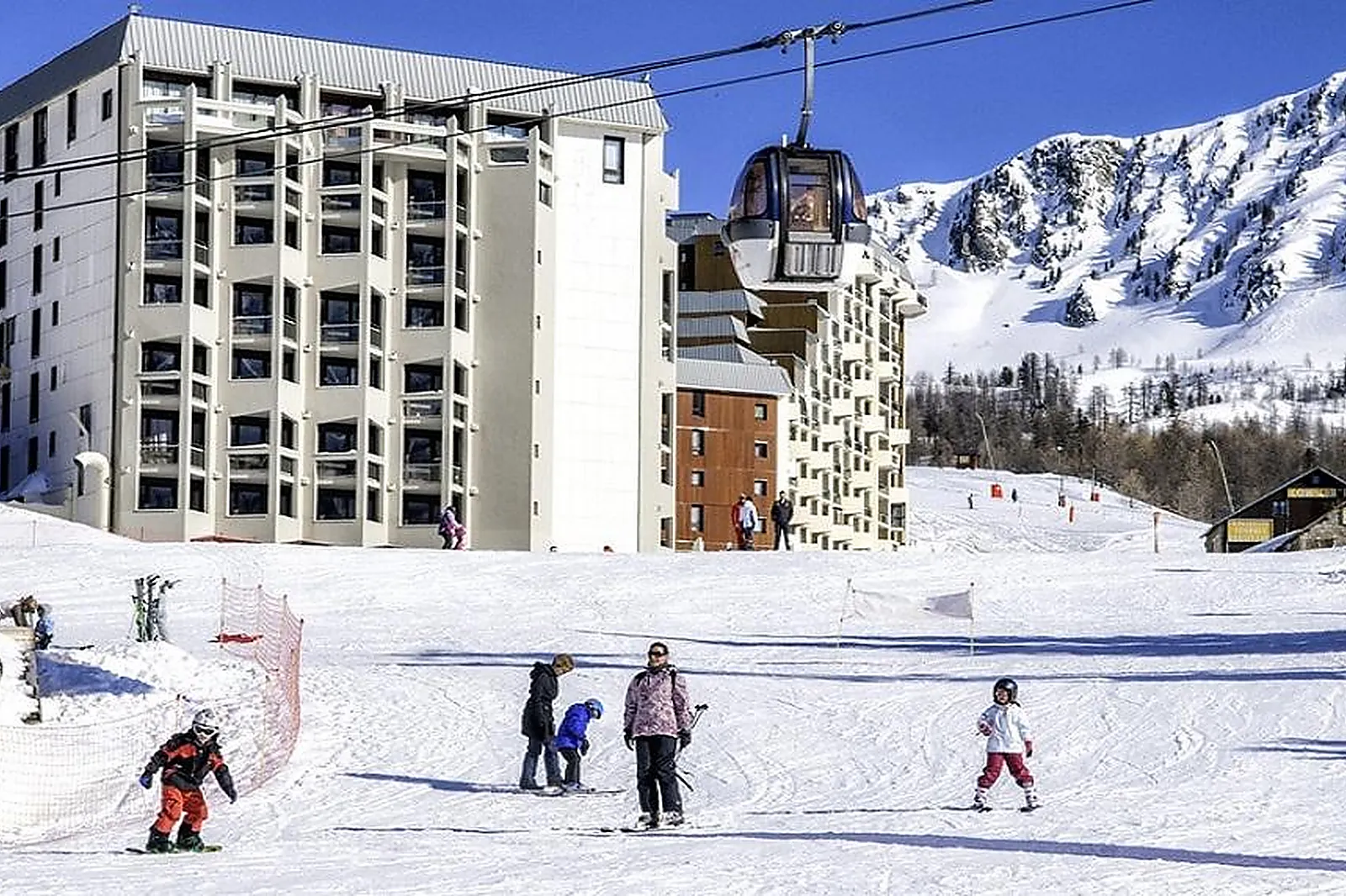 Lieux événementiels, SOWELL HÔTELS LE PAS DU LOUP