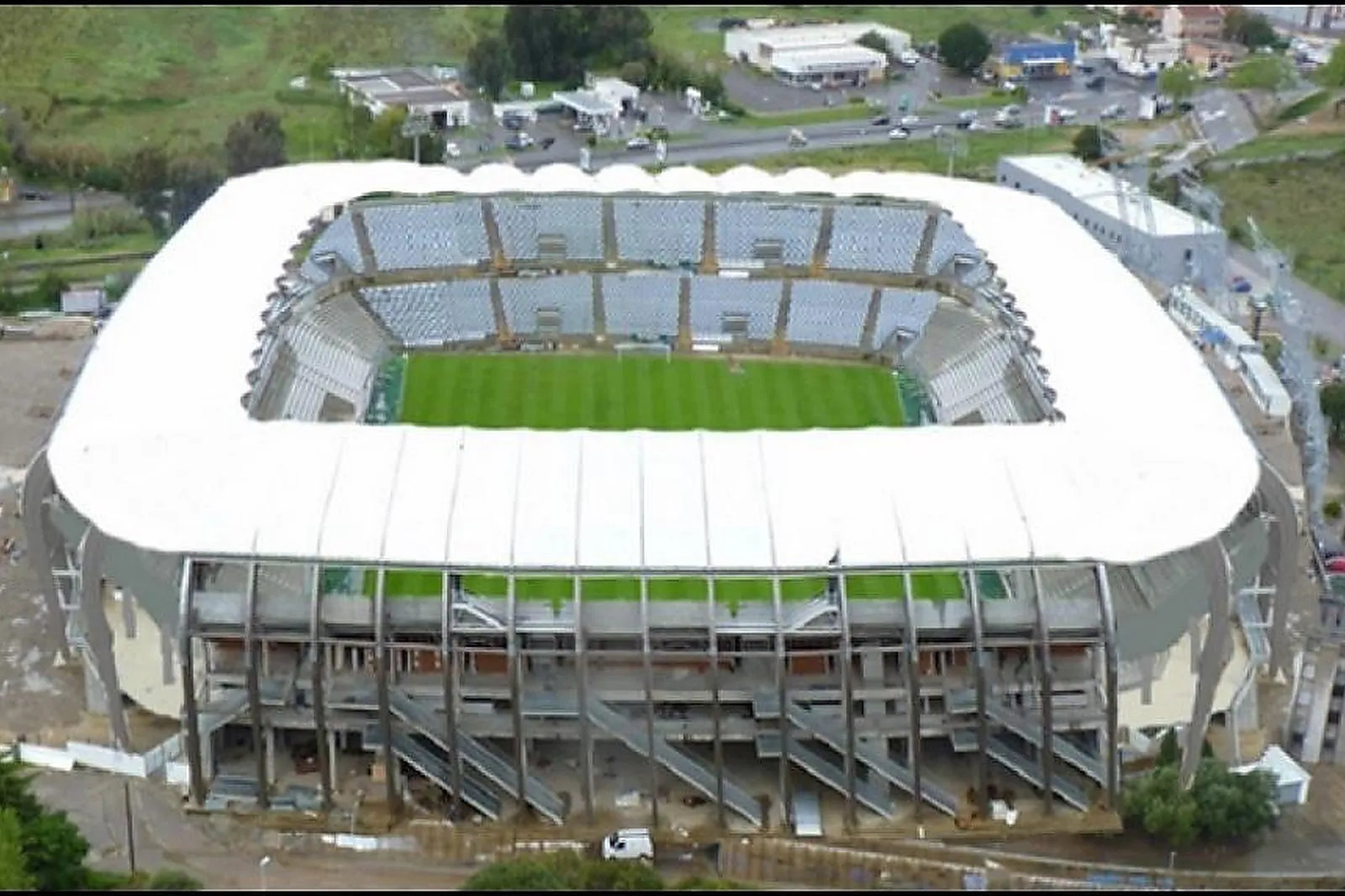 Lieux événementiels, STADE ARMAND CESARI
