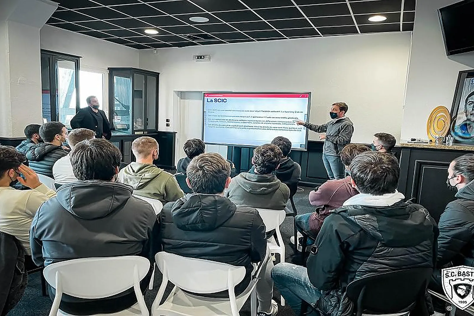 Lieux événementiels, STADE ARMAND CESARI