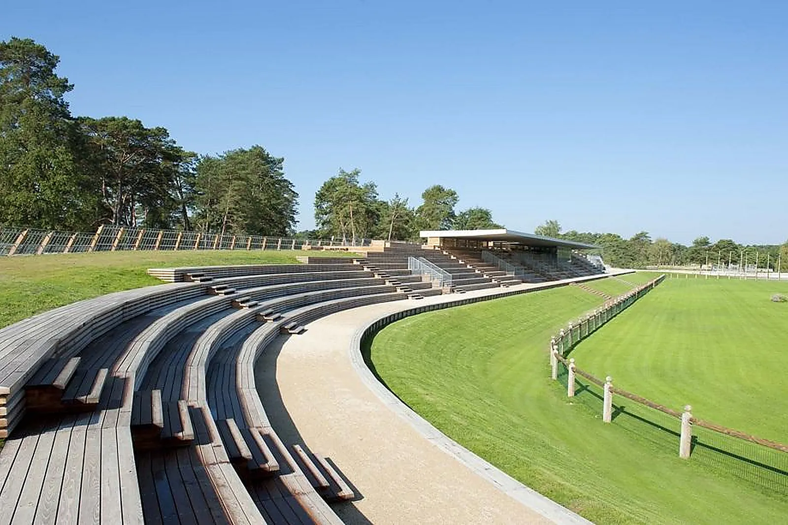 Complexe sportif, STADE ÉQUESTRE DU GRAND PARQUET
