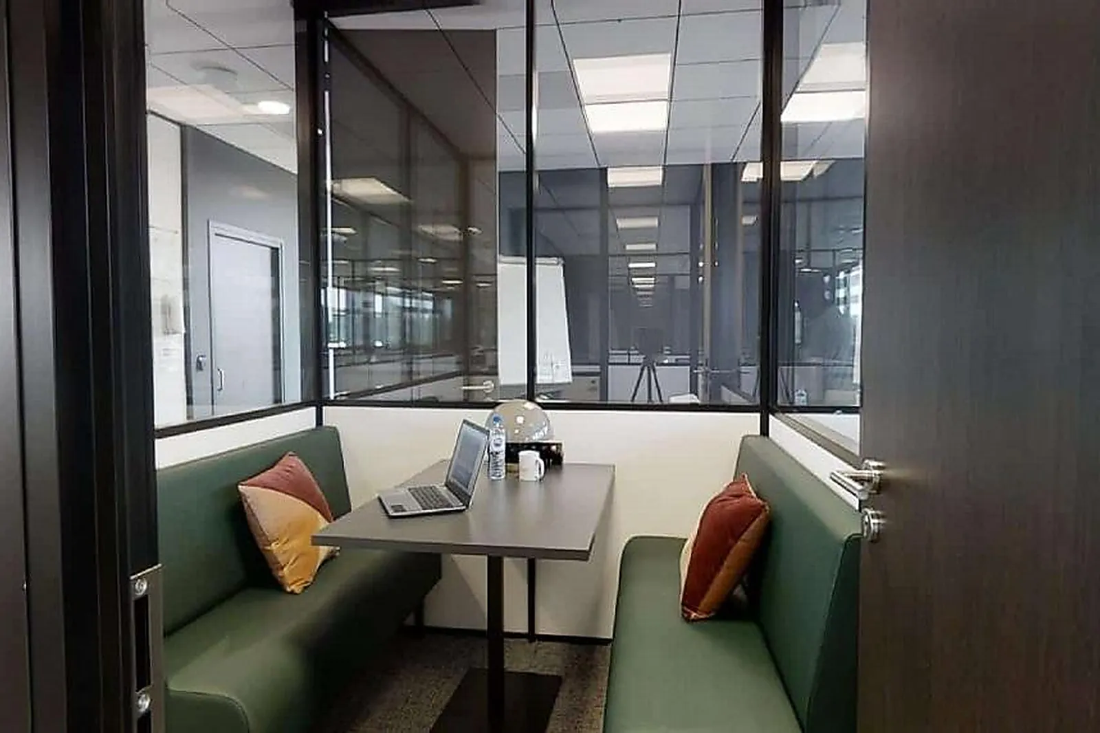 Lieux événementiels, STARTWAY COWORKING BORDEAUX AÉROPORT LE HAILLAN