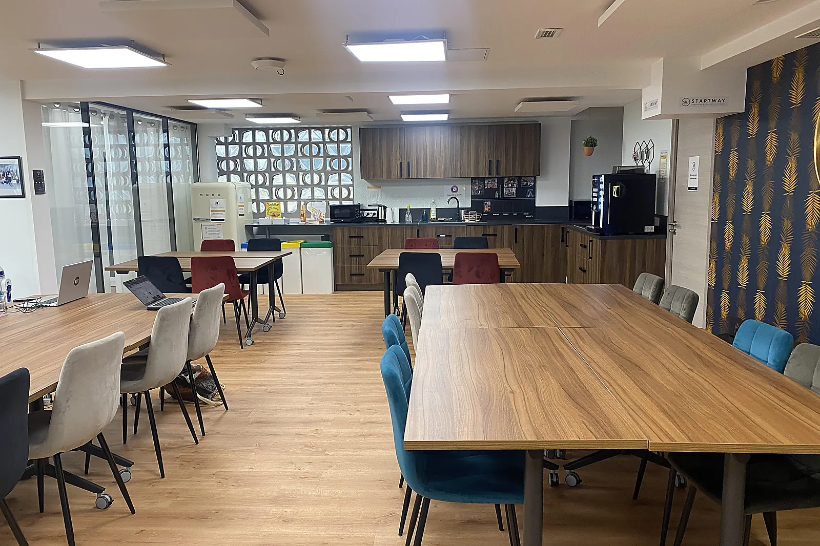 Coworking, STARTWAY COWORKING PARIS 8 PONTHIEU