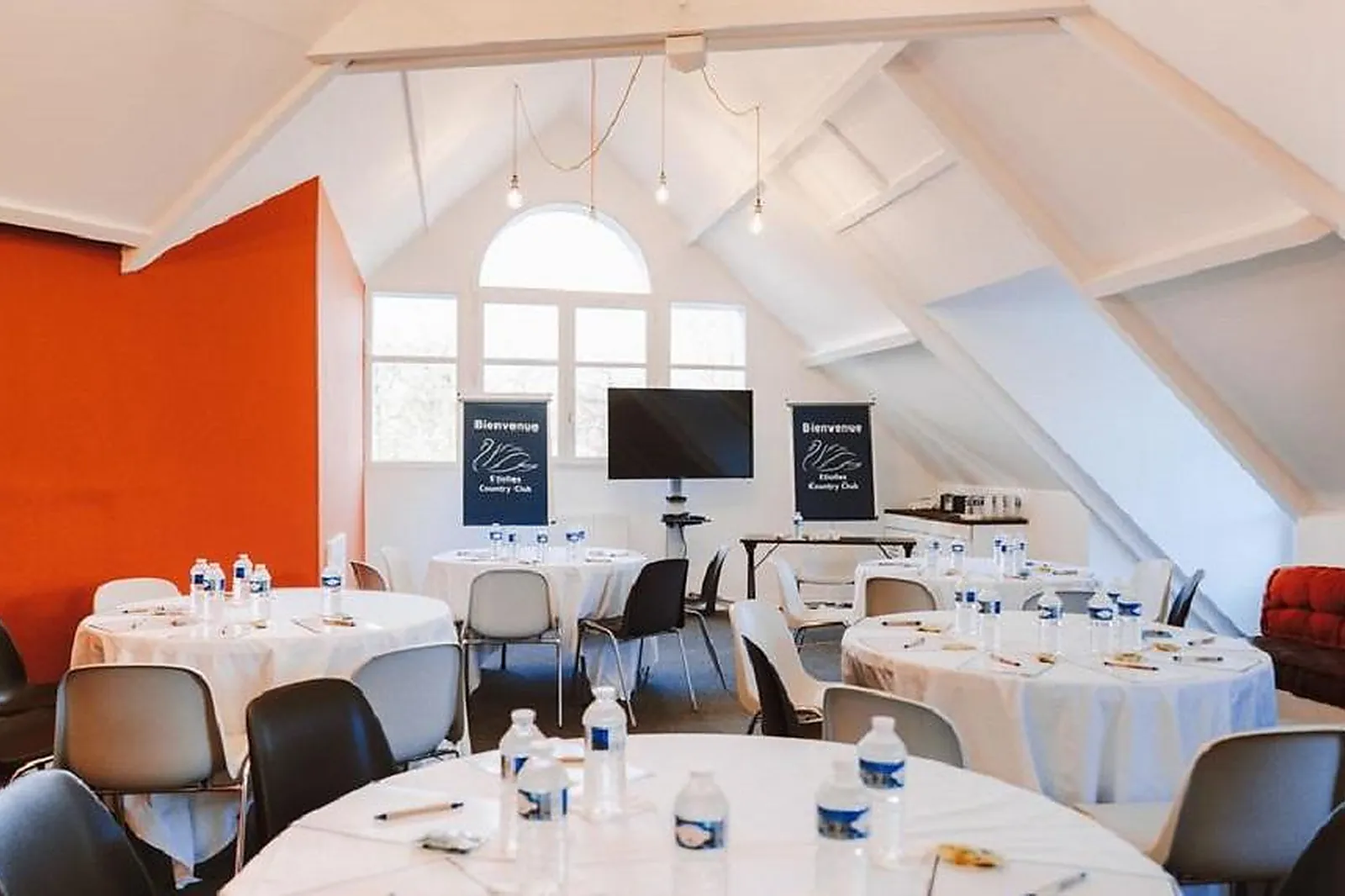 Lieux événementiels, SÉMINAIRES & COHÉSION PAR ETIOLLES COUNTRY CLUB