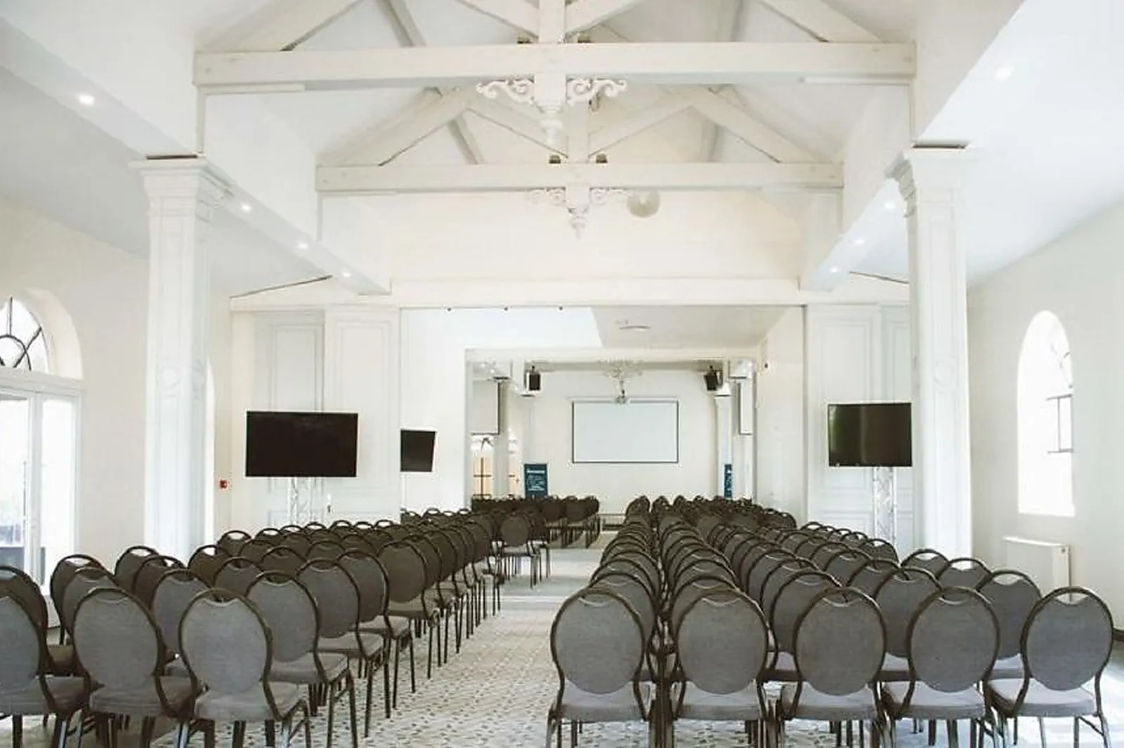 Lieux événementiels, SÉMINAIRES & COHÉSION PAR ETIOLLES COUNTRY CLUB