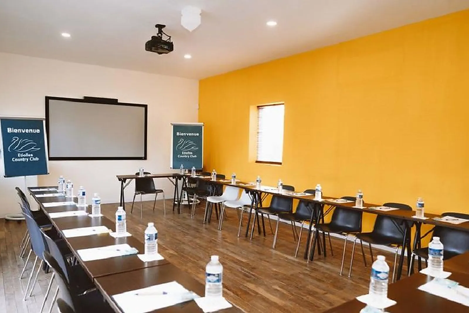 Lieux événementiels, SÉMINAIRES & COHÉSION PAR ETIOLLES COUNTRY CLUB