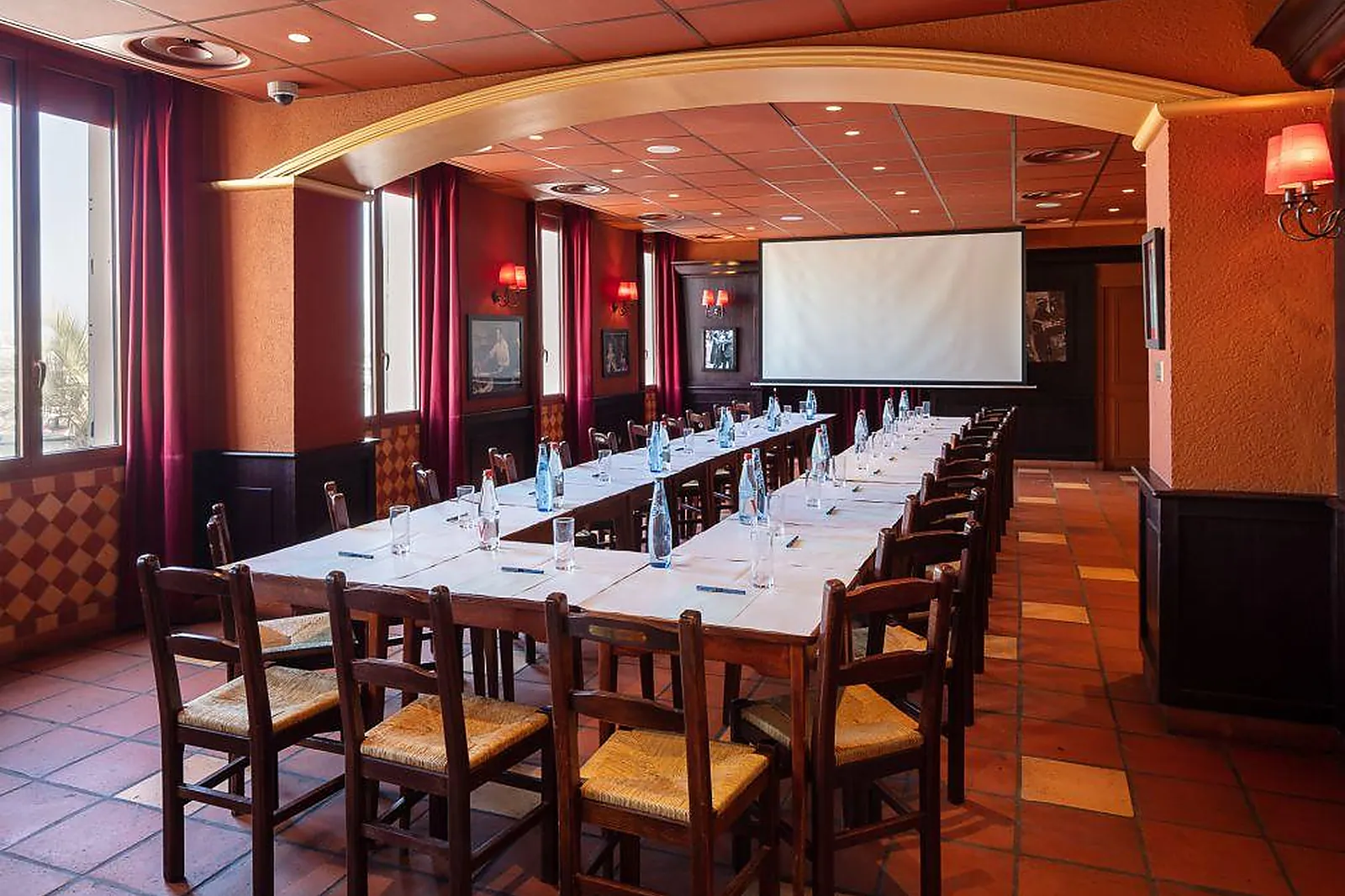 Cafés et Restaurants, TAVERNE MASSÉNA