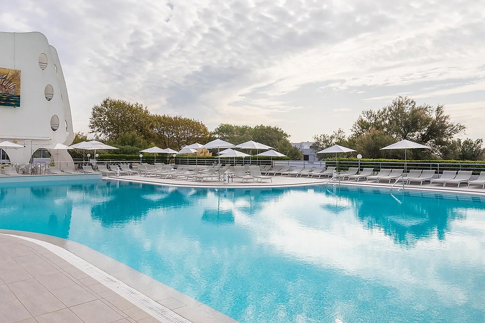 Hôtel, THALASSO & SPA LES CORALLINES****