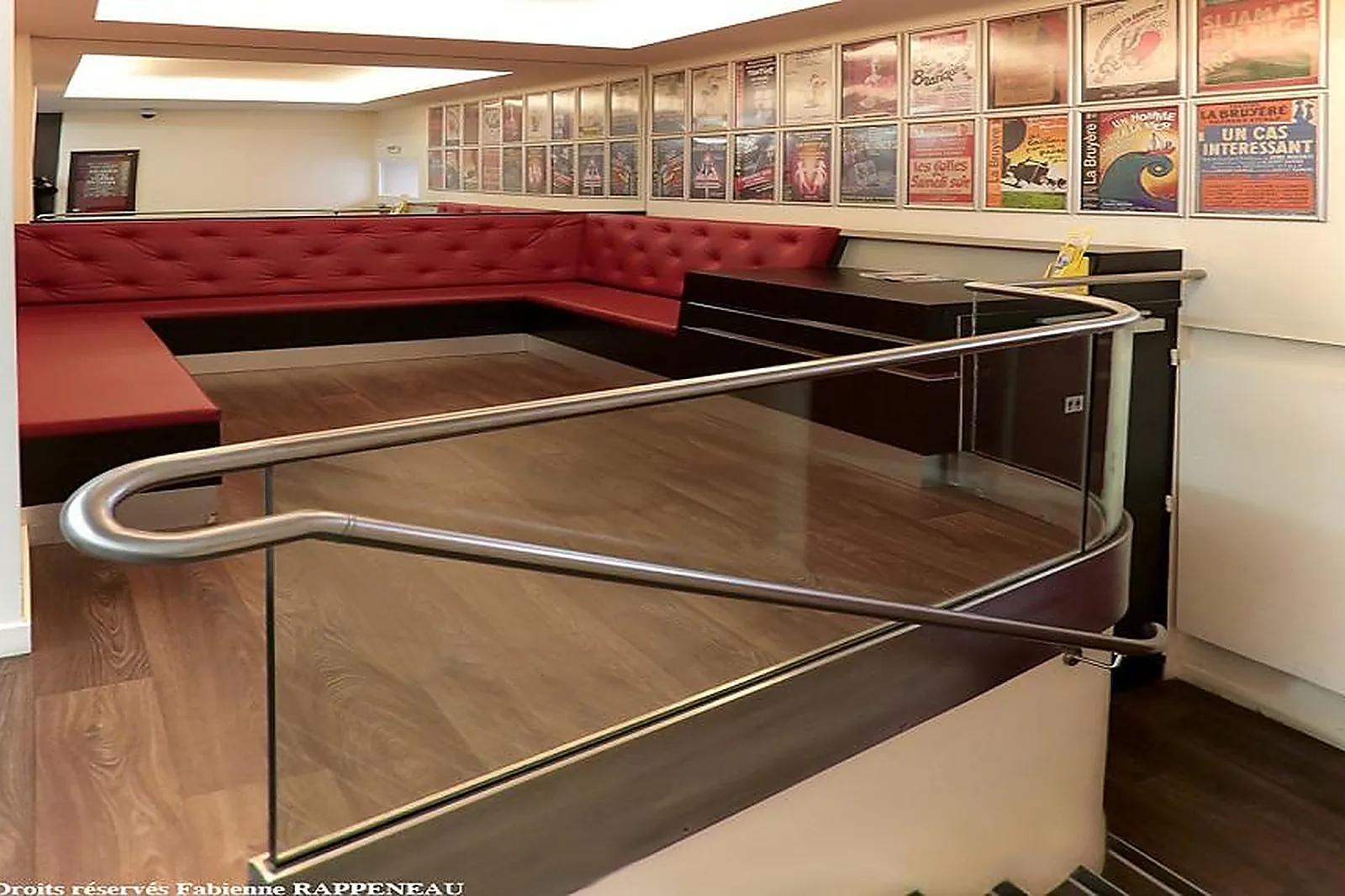 Hôtel, THÉÂTRE LA BRUYÈRE