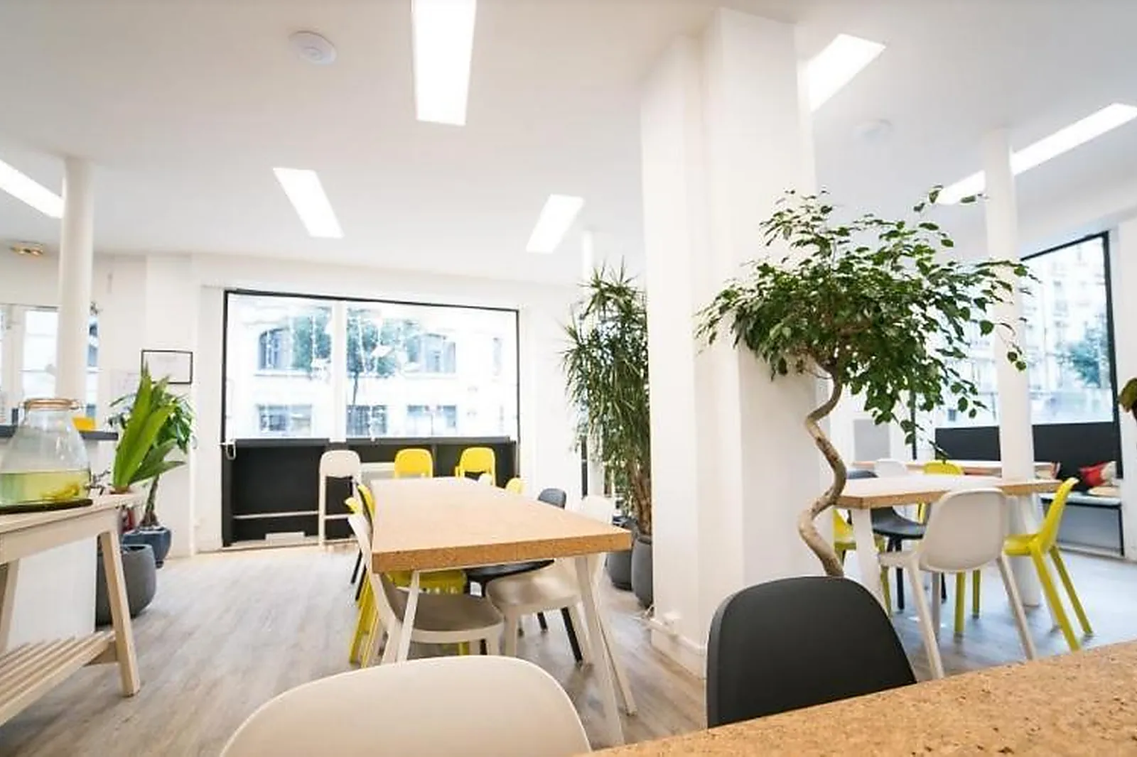 Lieux événementiels, UNICORNERS CAFÉ & COWORKING