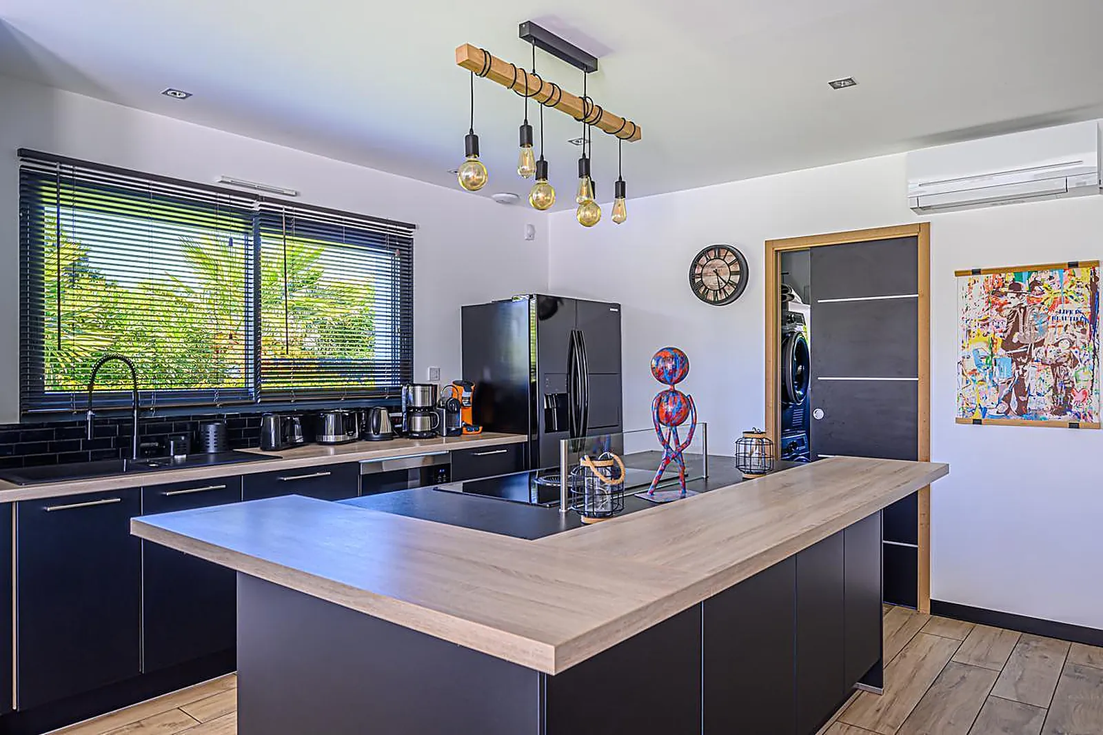 Lieux événementiels, VILLA CHARLES ET ASHTON