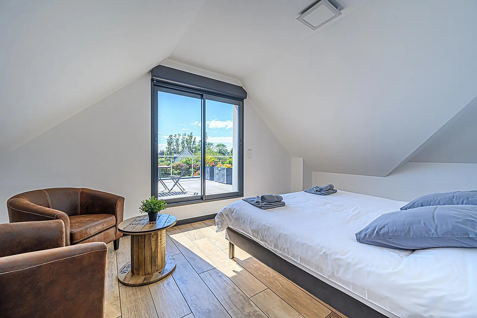 Lieux événementiels, VILLA CHARLES ET ASHTON