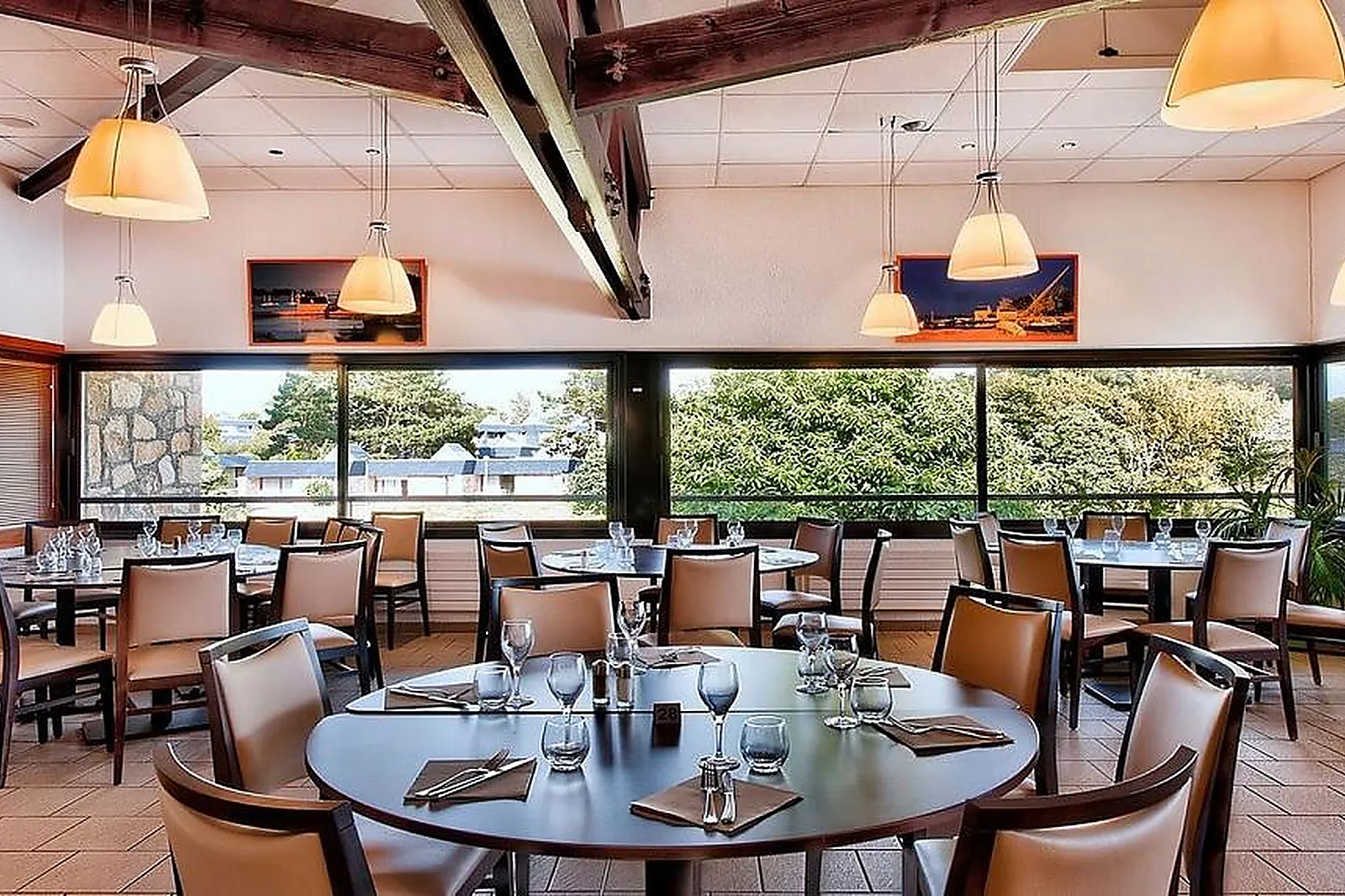 Lieux événementiels, VILLAGE CLUB KERLANNIC