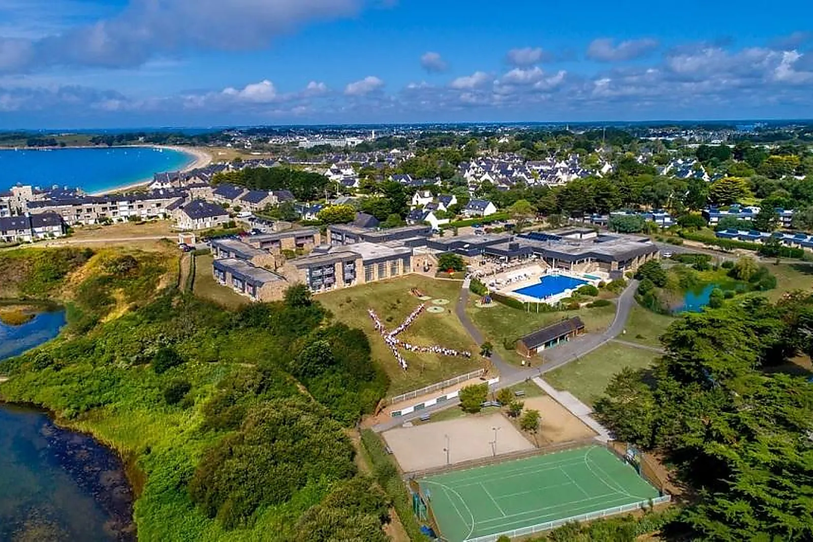 Lieux événementiels, VILLAGE CLUB KERLANNIC