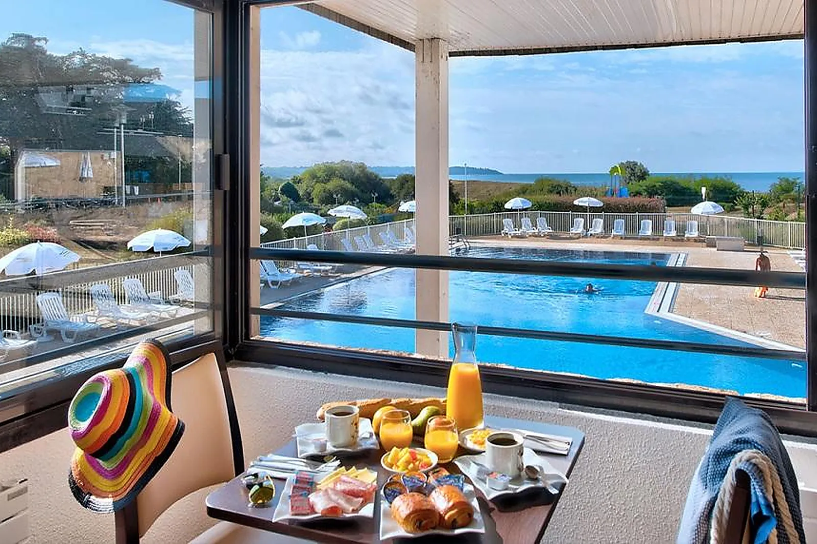 Lieux événementiels, VILLAGE CLUB KERLANNIC