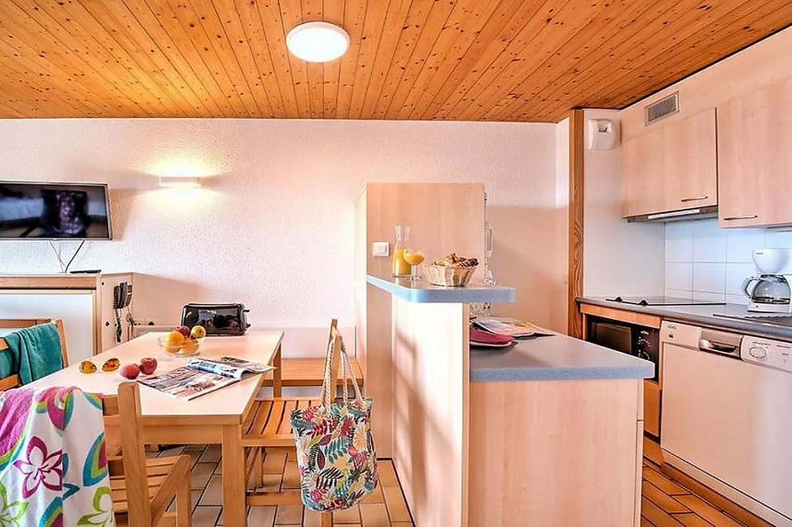 Lieux événementiels, VILLAGE CLUB KERLANNIC