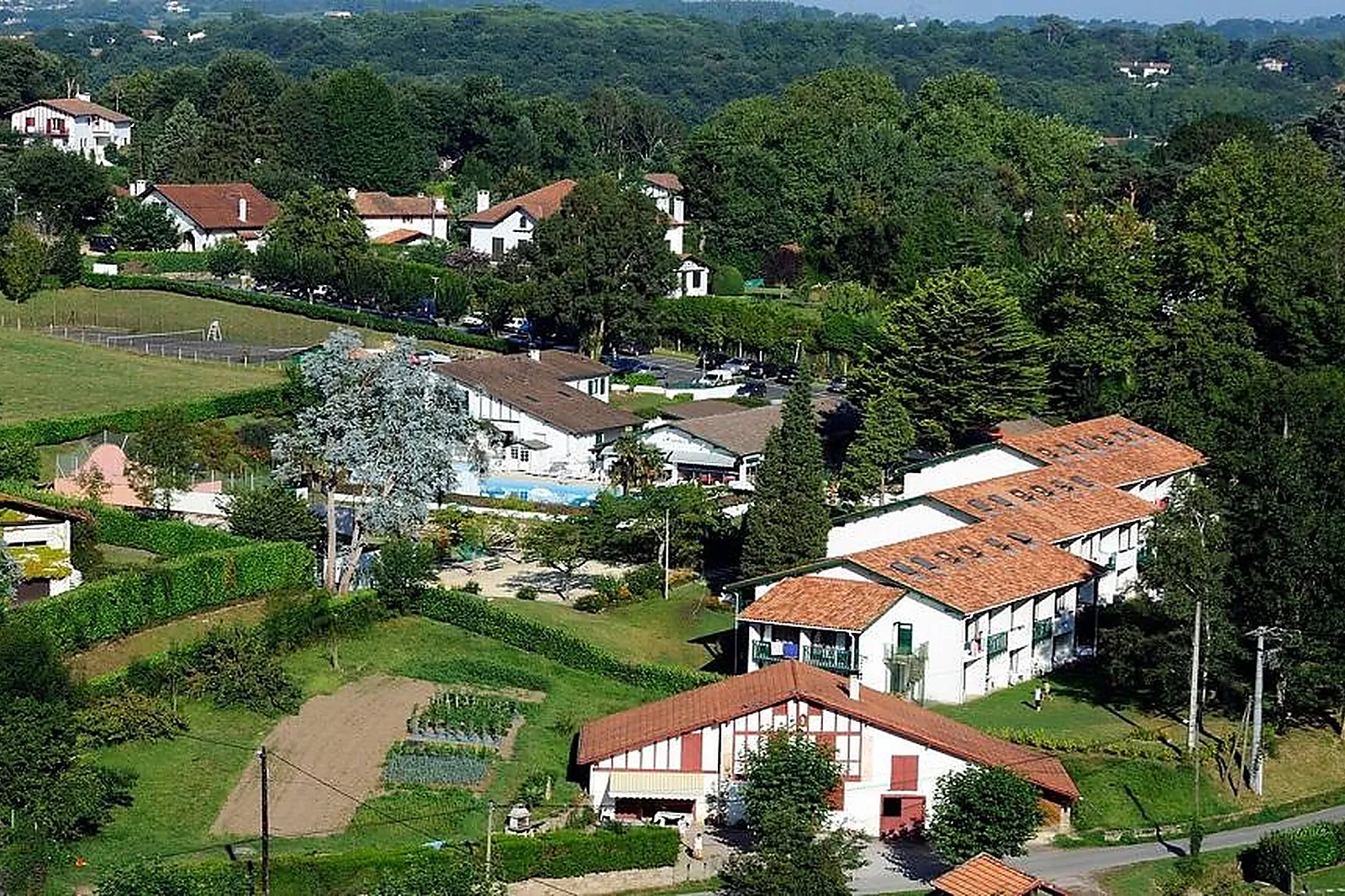 Lieux événementiels, VILLAGE CLUB LE SAINT IGNACE