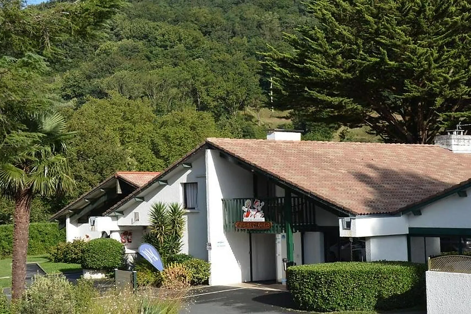 Lieux événementiels, VILLAGE CLUB LE SAINT IGNACE