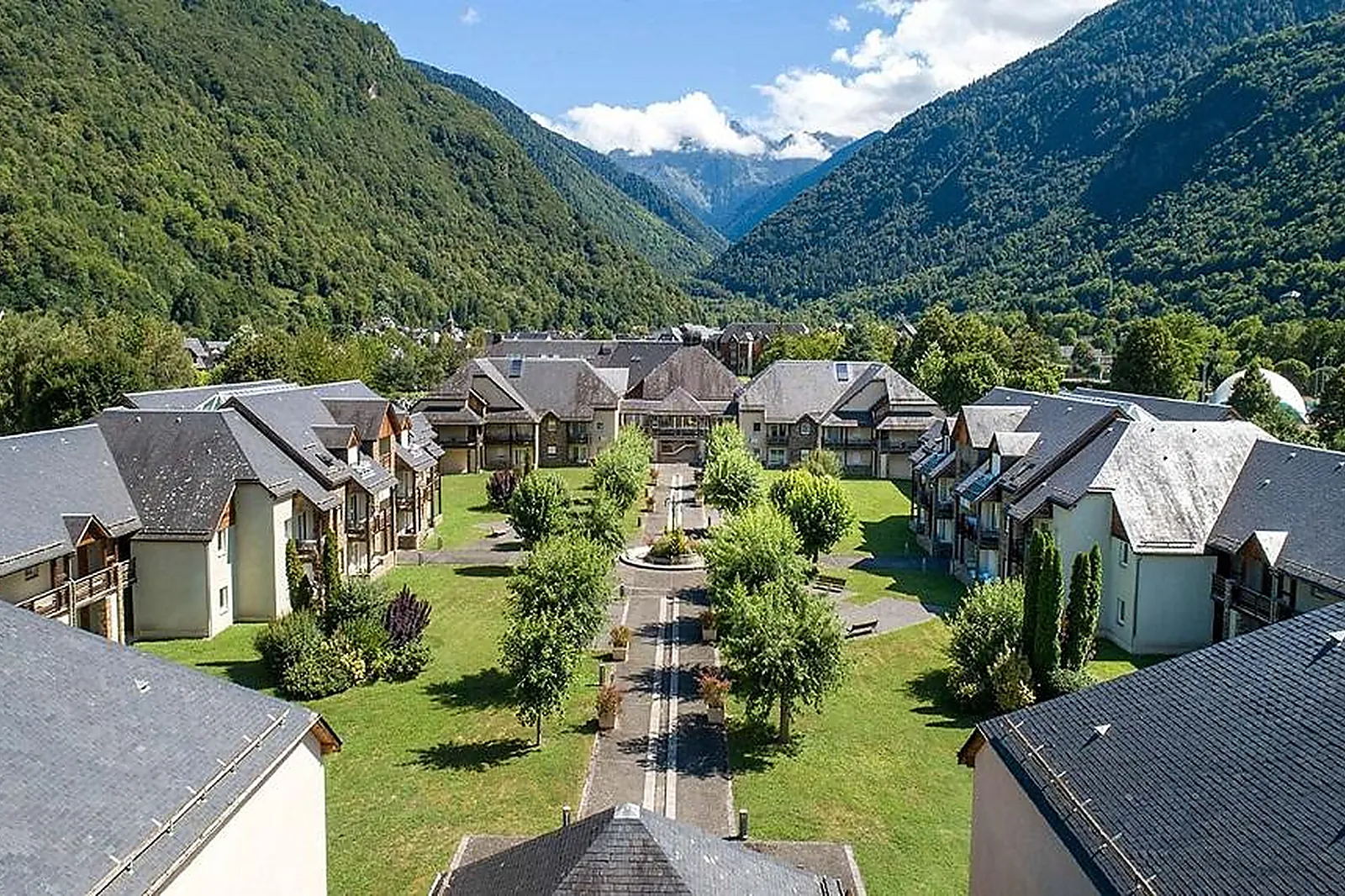 Lieux événementiels, VILLAGE CLUB LES BALCONS DES PYRÉNÉES