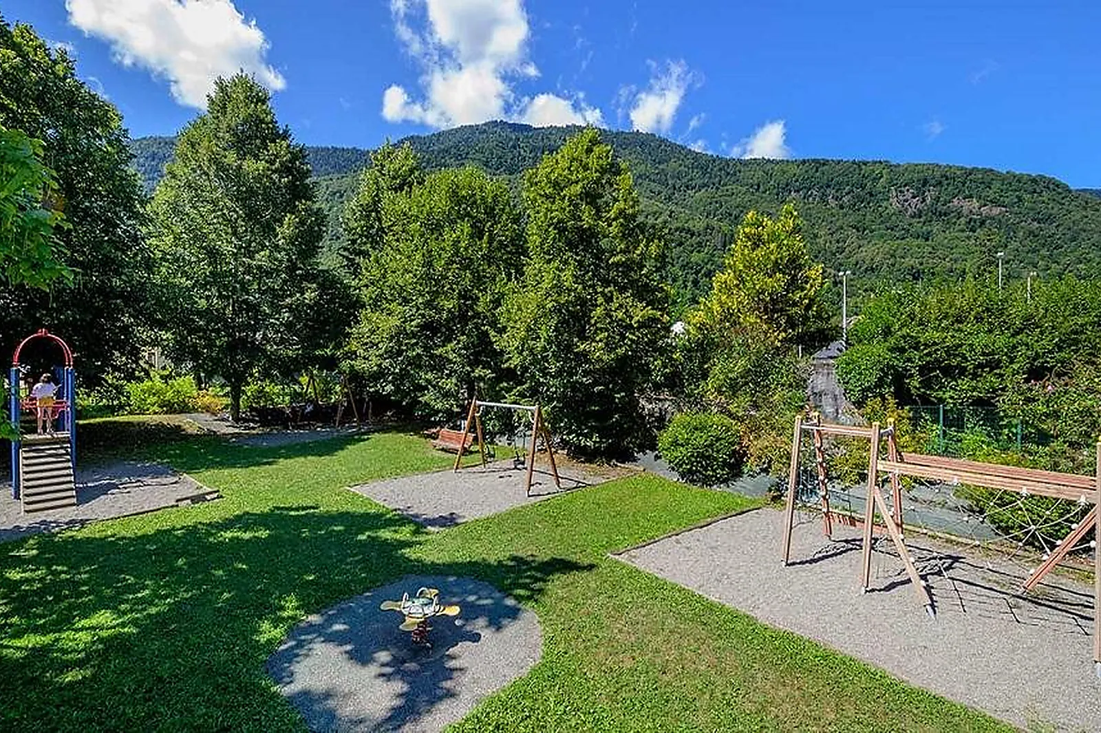 Lieux événementiels, VILLAGE CLUB LES BALCONS DES PYRÉNÉES