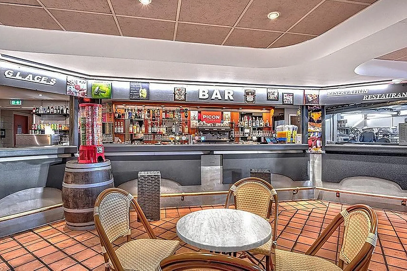 Hôtel, VILLAGE CLUB LES MAS DE L'ESTEREL