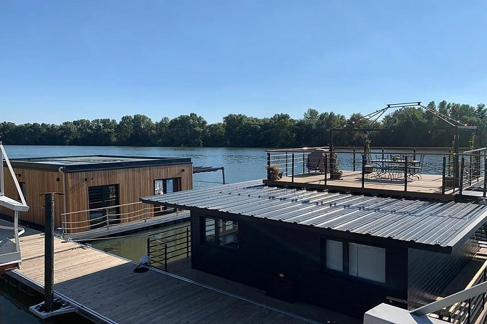 Lieux événementiels, WESTAY HOUSEBOAT