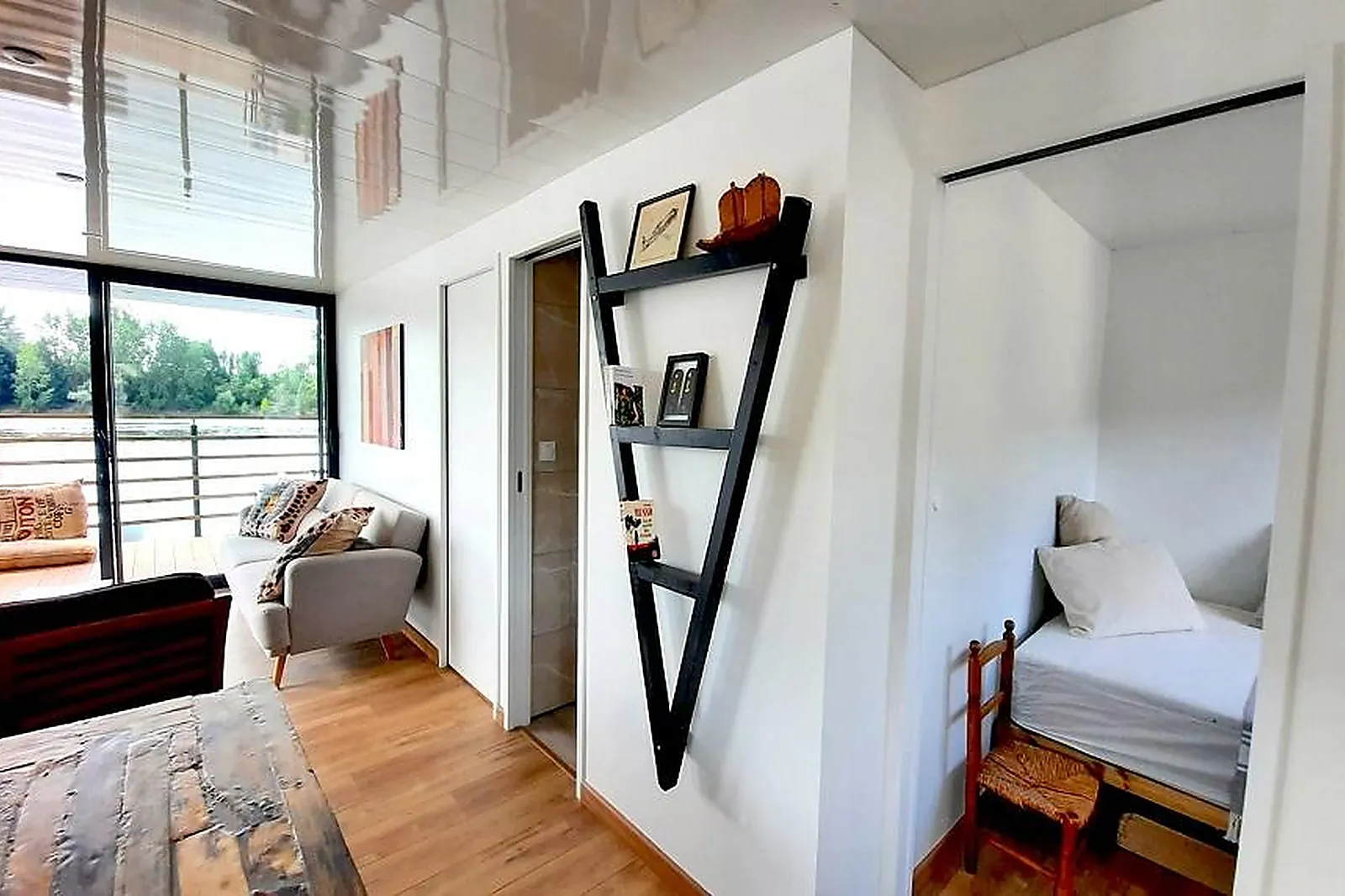 Lieux événementiels, WESTAY HOUSEBOAT