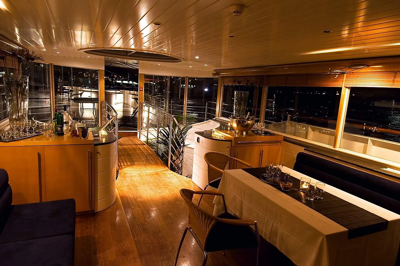 Lieux événementiels, YACHT JOSÉPHINE PARIS