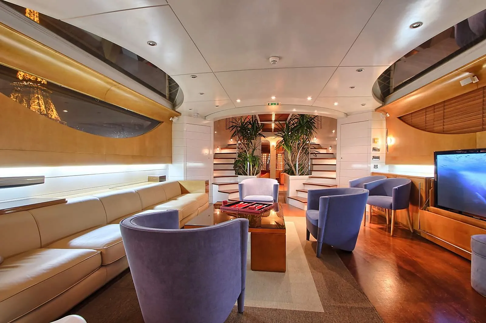 Lieux événementiels, YACHT JOSÉPHINE PARIS