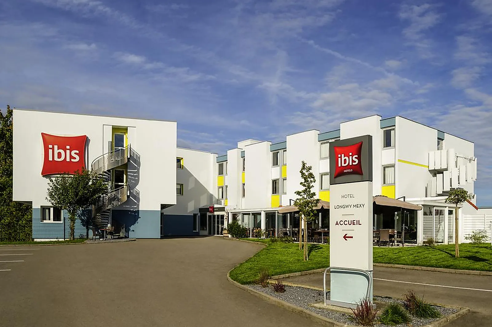 Hôtel, IBIS LONGWY MEXY