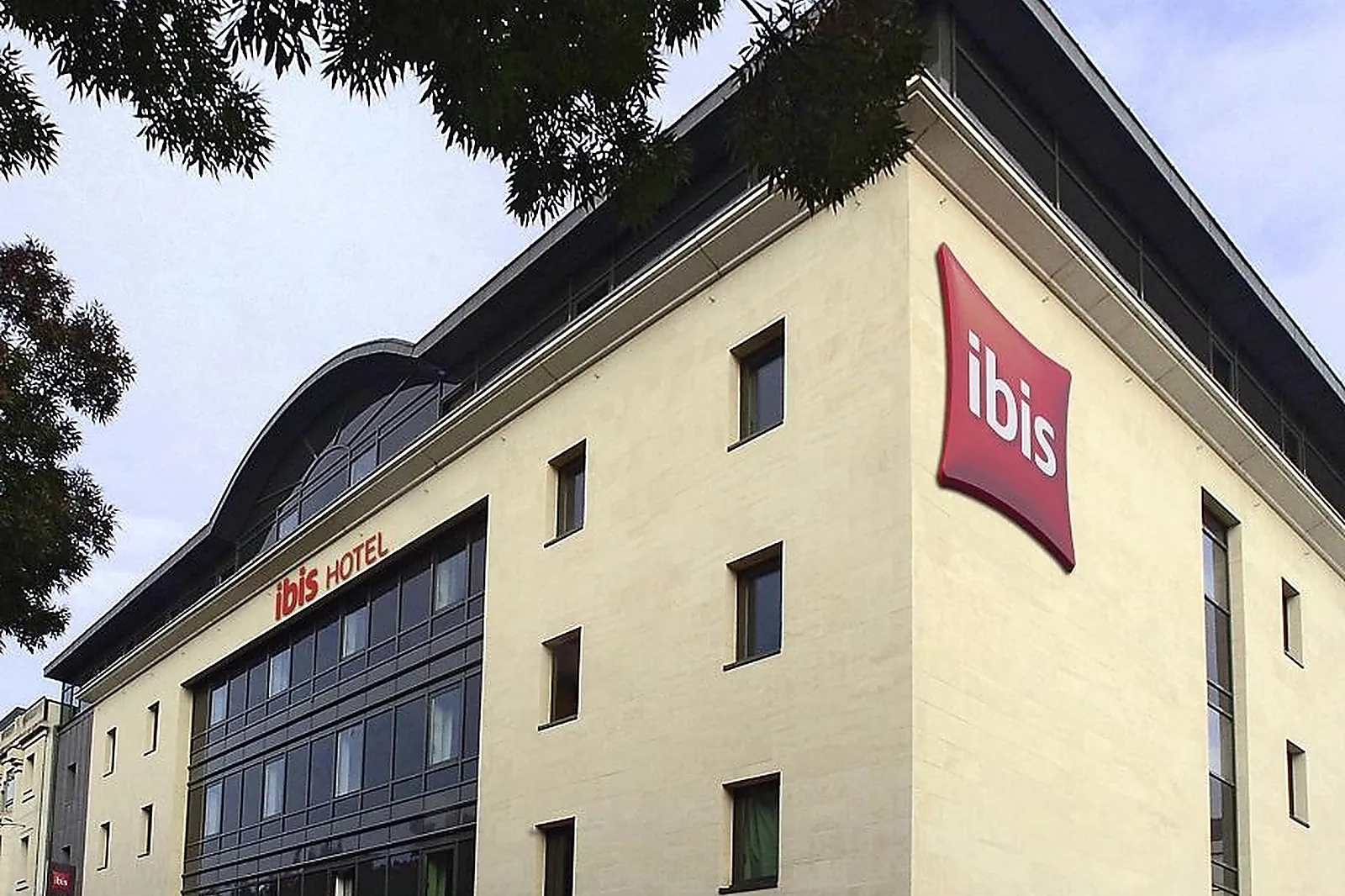 Lieux événementiels, IBIS ROUEN CENTRE CHAMP-DE-MARS