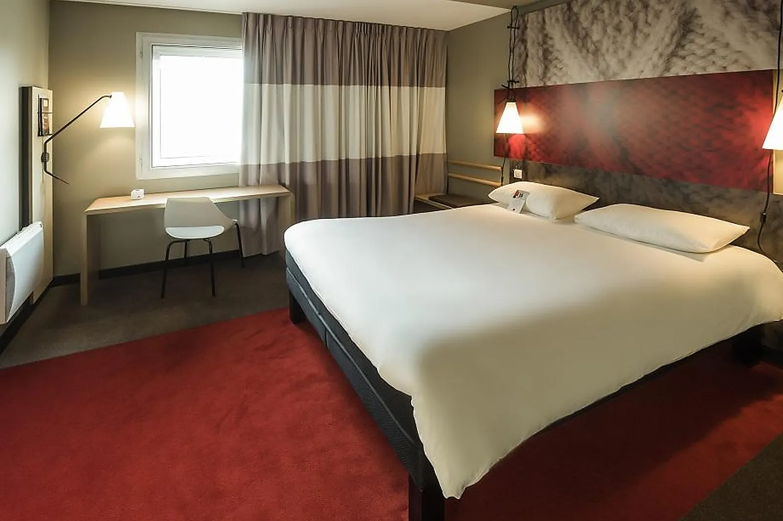 Lieux événementiels, IBIS ROUEN CENTRE CHAMP-DE-MARS