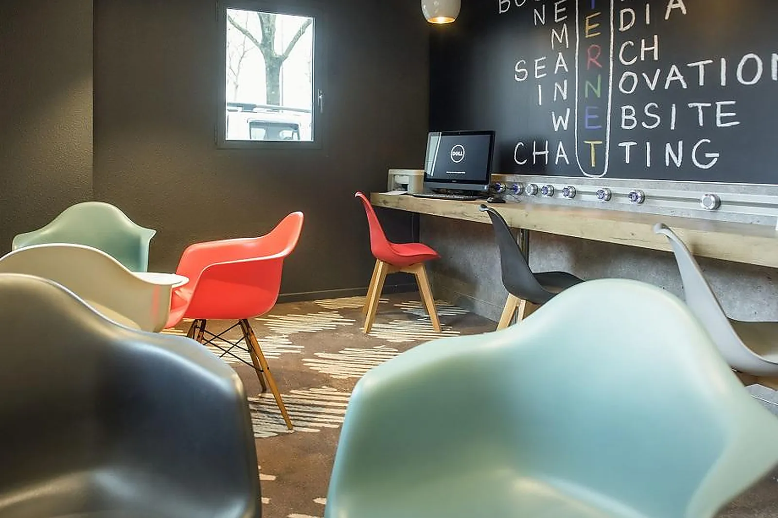 Lieux événementiels, IBIS ROUEN CENTRE CHAMP-DE-MARS