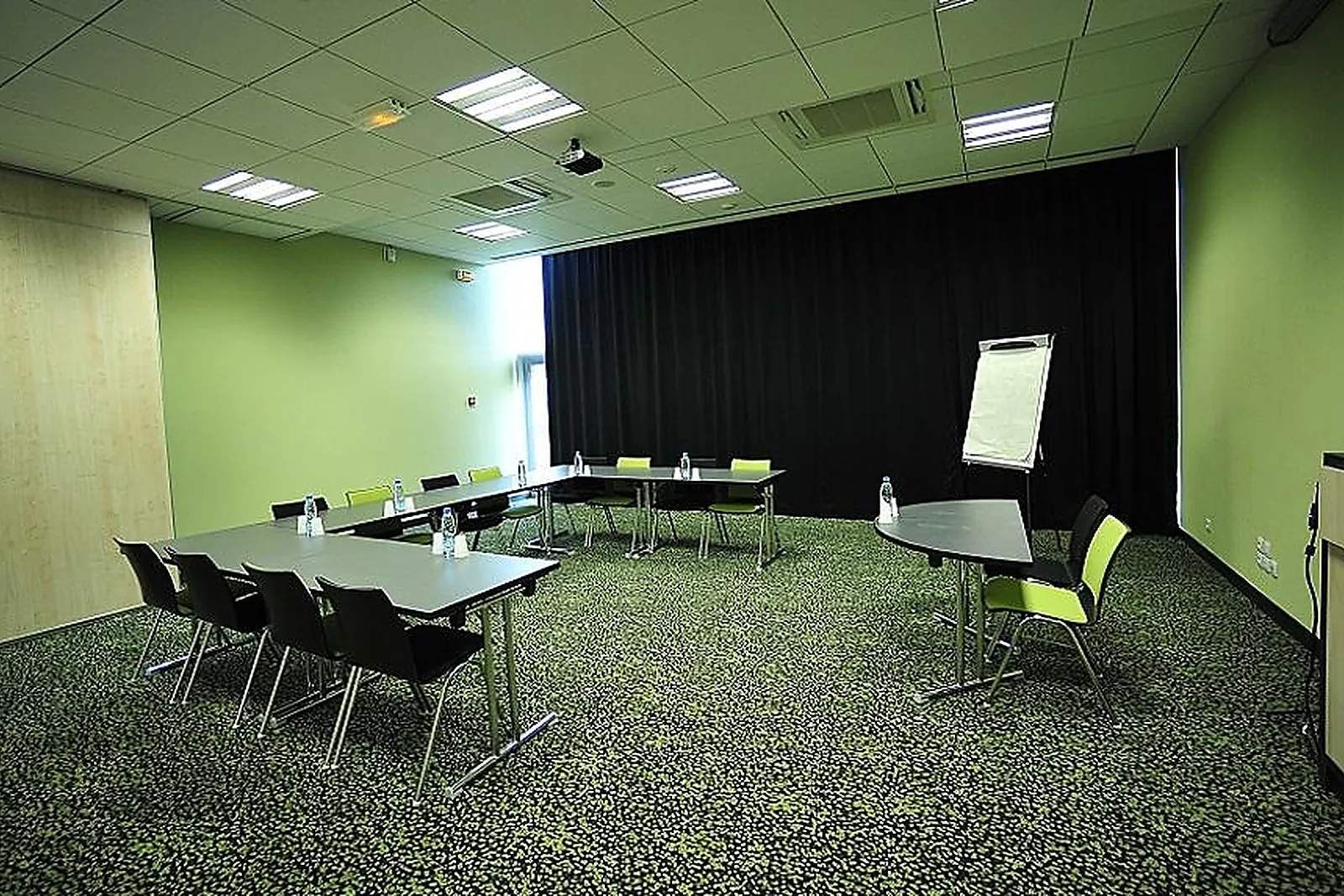 Lieux événementiels, ÔTELIA RÉSIDENCE AFFAIRES & BIEN-ÊTRE