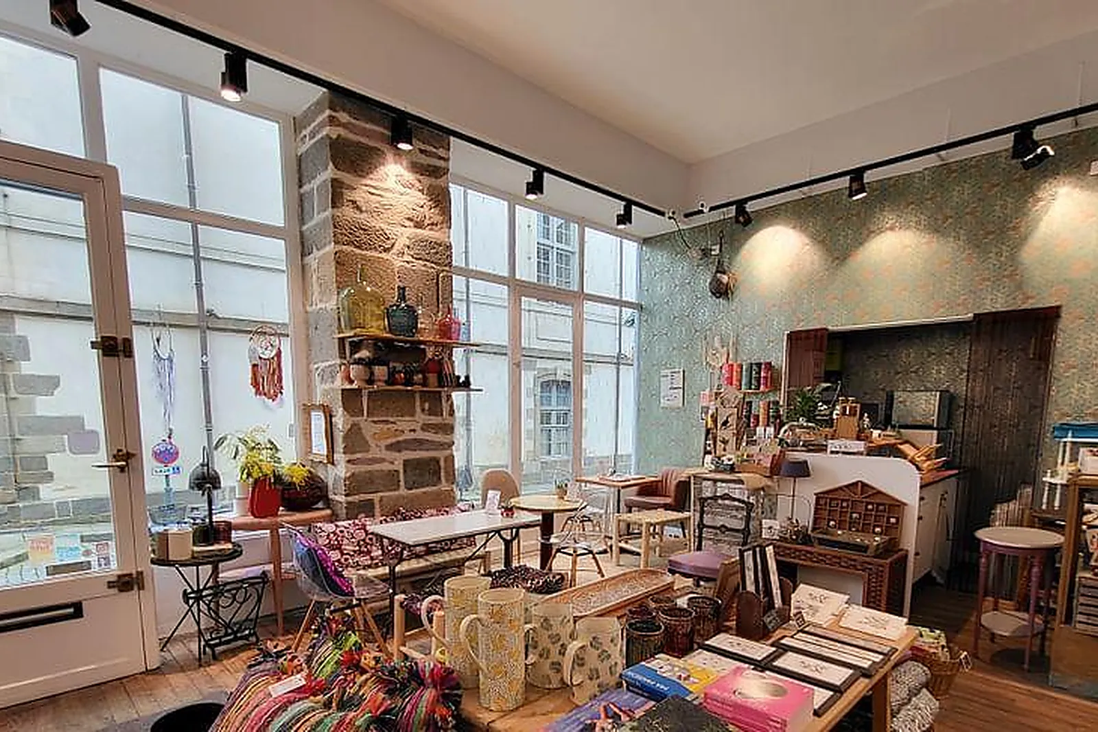 Lieux événementiels, A L'HEURE DES RÊVES