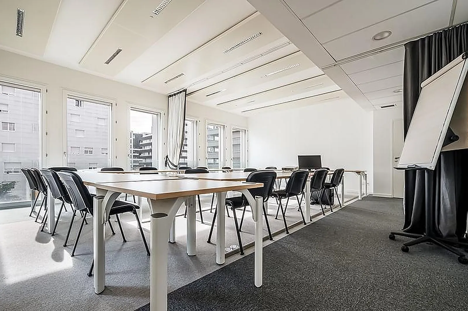 Lieux événementiels, ABELLIS FORMATION