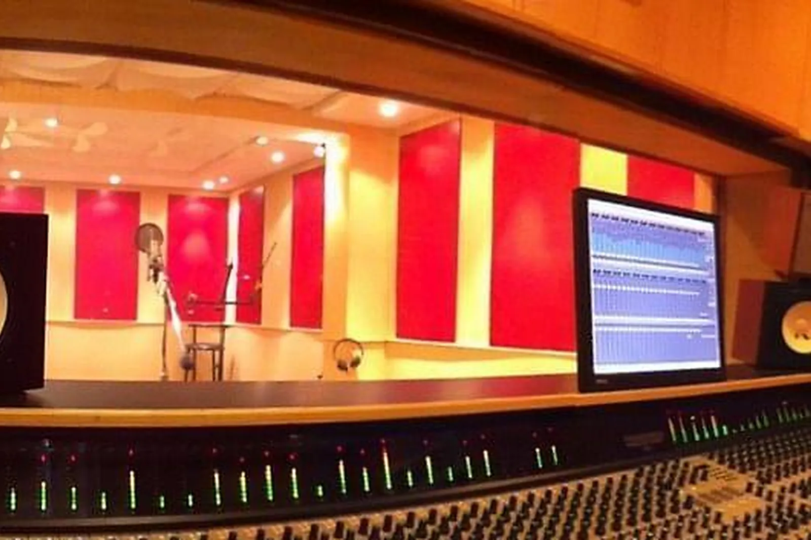 Lieux événementiels, ACOUZIK STUDIO