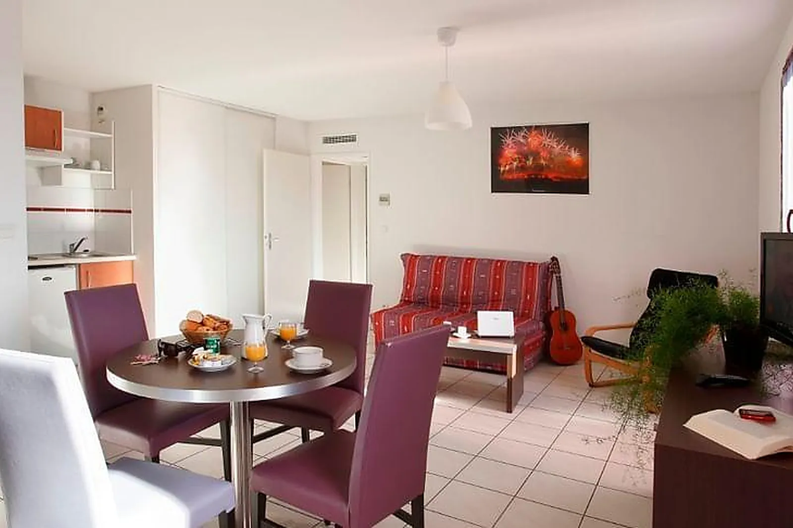 Lieux événementiels, ADONIS CARCASSONNE LA BARBACANE ***